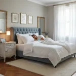 Optimiser Sommeil 2026 : 3 Nouvelles Habitudes Françaises pour 1 Heure de Repos en Plus Chambre paisible avec éclairage doux, personne dormant profondément, symbolisant un sommeil optimisé en France en 2026.